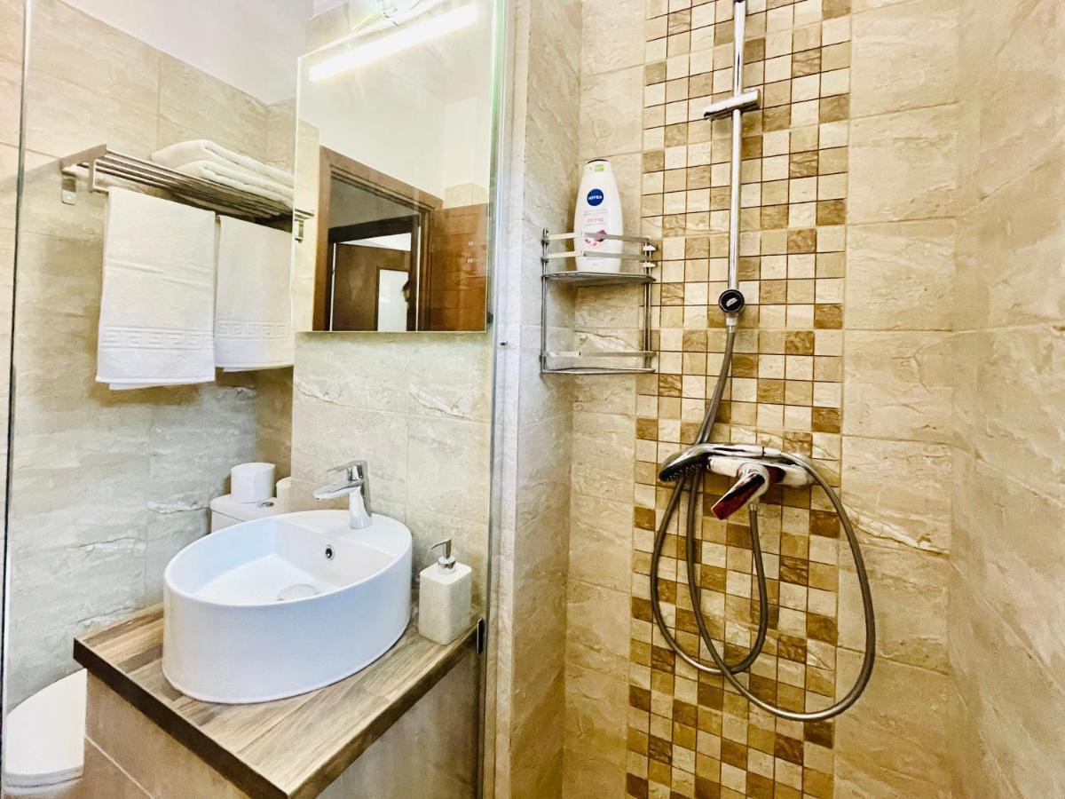 Apartament Central Apartment ยาช ภายนอก รูปภาพ